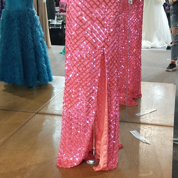 Prom dress - Picture 6 of 6